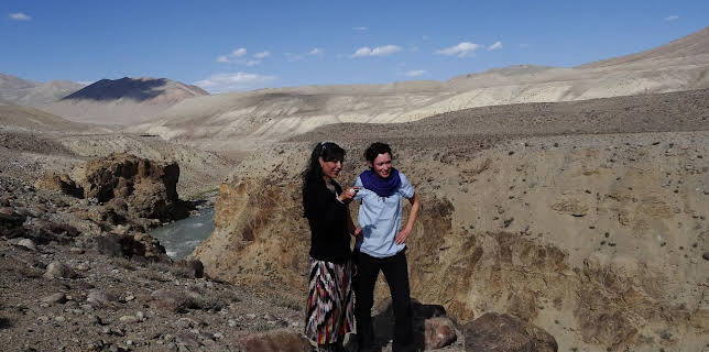 20:15: Ostwärts - Mit dem Rucksack der Sonne entgegen (2/3) | ARD Alpha | 11/27 2025