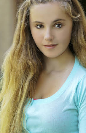 Zoe Schlagel as 
