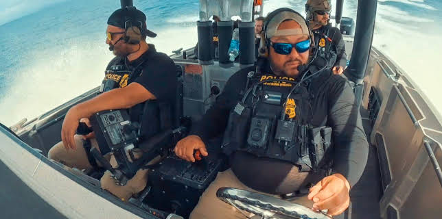 12:15: Contraband: Seized At Sea (S1 E5) (S1) | Discovery Channel | 12/26 2025