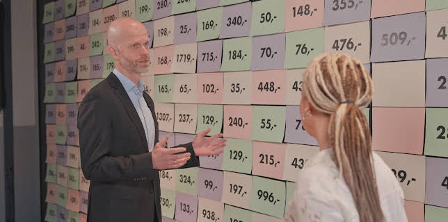 20:30: Luksusfellen (S26 E8) (S26) | TV3 | 2/4 2026