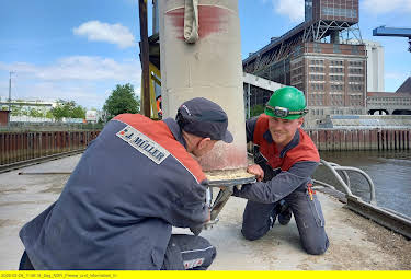 02:05: Die Nordreportage: Einsatz im Bremer Getreidespeicher | 3SAT | 4/24 2026