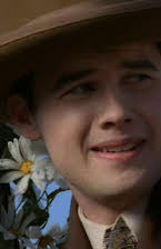 Patrick Levis as Peter