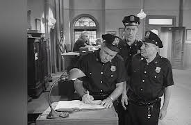 Car 54, Where Are You? Season 1: Who's for Swordfish?
