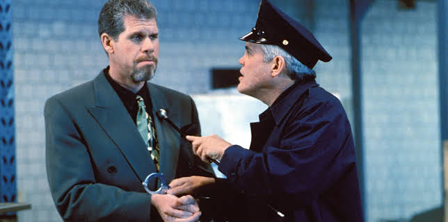 23:10: Politiskolen 7 - i Moskva | Viasat 4 | 3/17 2026