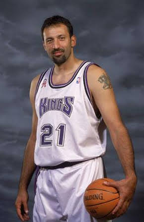 Vlade Divac as 