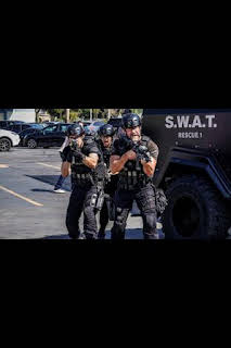 03:49: S.W.A.T.: Los hombres de Harrelson (T5): Ep.4 Centinela | AXN | 8/11 2026