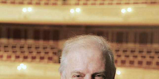 00:09: Das West-Eastern Divan Orchestra spielt Brahms | Arte | 11/24 2025