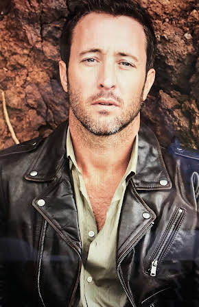 Alex O'Loughlin as 