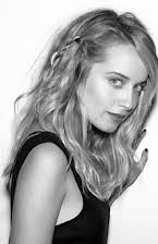 Megan Park som Director