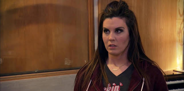 10:30: Shipping Wars (S7 E11) (S7) | TV10 | 12/17 2025