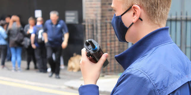 12:00: Gauner vs. Kaufhaus-Cops | ProSieben Maxx | 3/5 2026