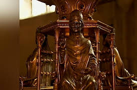 In Search of Holy Treasure: The Tunic of Argenteuil and the Robe of Trier