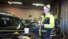 Unga Mammor (S2 E14)