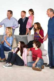 18:11: Modern Family (T4): Ep.3 El corte | Comedy Central | 7/13 2026