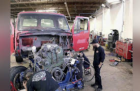 Shifting Gears with Aaron Kaufman Season 1: Semi-Charmed Kinda Truck