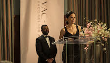 Professionals (S1 E4)