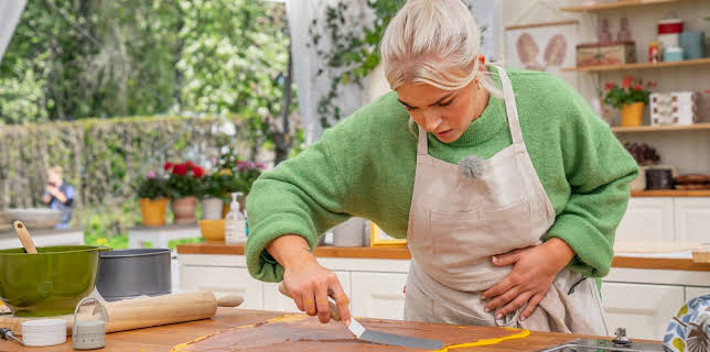 12:45: Bakemesterskapet Sverige: Sjokosjokk | NRK 1 | 1/3 2026