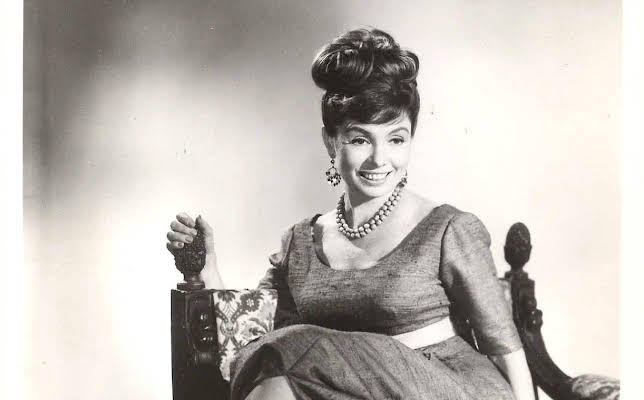 Yolande Donlan