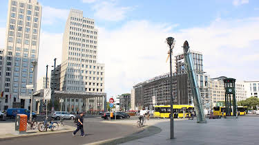 22:10: Berlin Potsdamer Platz - Höhenrausch und Abgründe | MDR Fernsehen | 6/9 2026
