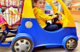 Alex TubeFun: Alex Goes Grocery Shopping!