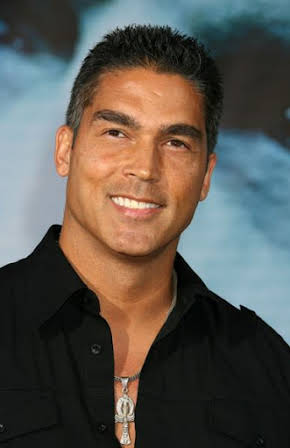 Jeffrey De Serrano as 