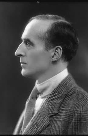Arthur Wontner as 