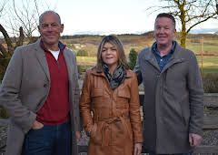 Kirstie and Phil's Love It or...