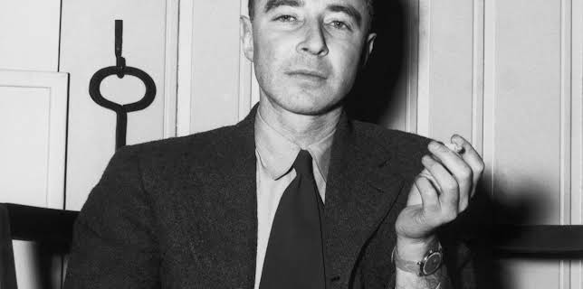 20:15: Oppenheimer und die Bombe | ZDFinfo | 12/1 2025