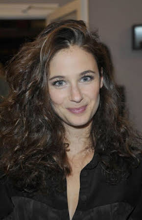 Mélanie Bernier as 