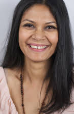 Meneka Das como Jer Bulsara