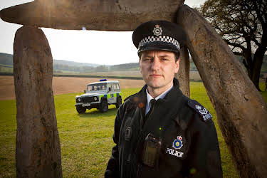 23:15: Morden i Midsomer (S14 E5) (S14) | TV8 | 4/23 2026