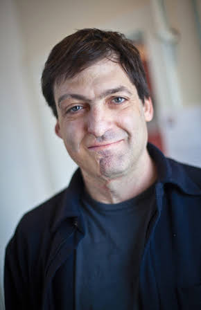 Dan Ariely as 