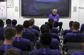 All or Nothing: Tottenham Hotspur: SEASON’S GREETINGS