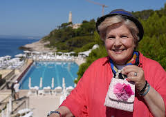 New: Sandi's Great Riviera Rail...