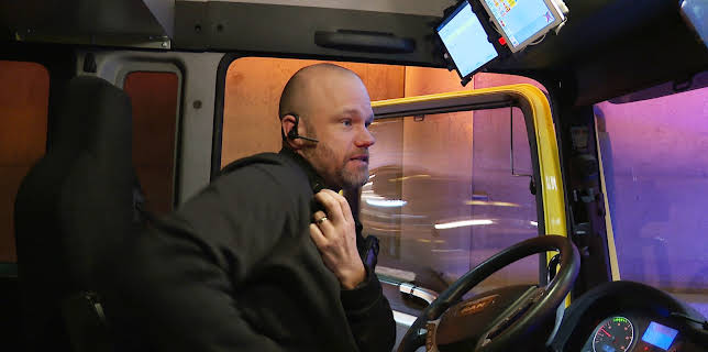 17:55: Vägens hjältar (S7 E1) (S7) | Kanal 9 | 11/24 2025