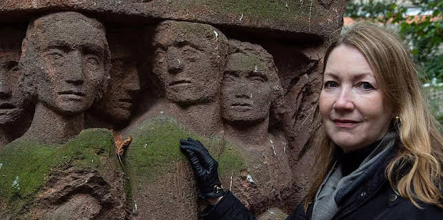 Documental En Busca De Secretos