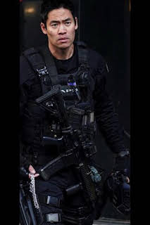 02:02: S.W.A.T.: Los hombres de Harrelson (T5): Ep.12 Procedencia | AXN | 8/25 2026