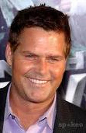 Eric Scott Woods as Dale