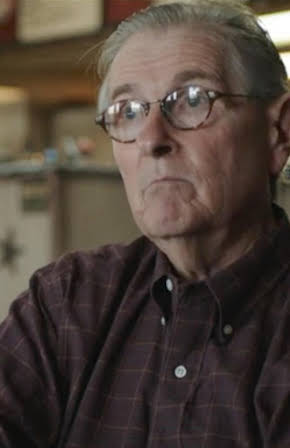 Larry Lynch as 