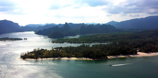 17:45: mareTV: Malaysia | 3SAT | 11/10 2025