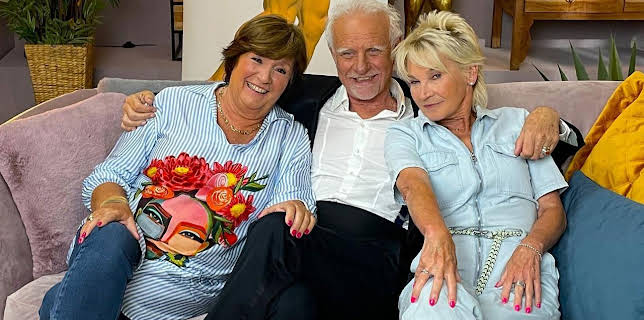 00:30: Wohnzimmer-Comedy - Mit Dui do on de Sell | SR Fernsehen | 11/26 2025