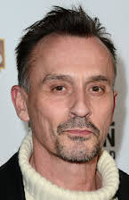Robert Knepper como 