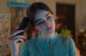 Call Me Bae: Bae Tries to be a Journalist