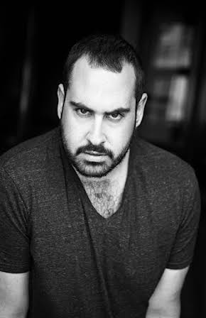 Alberto Velasco as 