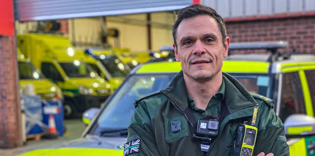 9:00 PM: Ambulance: Code Red (S1 E5) (S1) | 5 Star | 12/15 2025