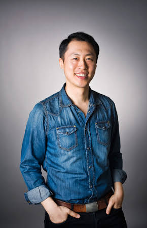 Stephen Lin as Shakespearean Actor's Lover