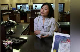 American Greed: the Fugitives Season 1: Bank Robbing Babe / The Vanishing Internet Millionaire