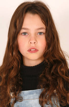 Beau Gadsdon as 