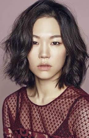 Han Ye-ri as 