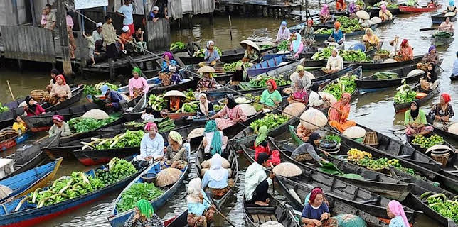 20:10: Documental  La Controversia Del Arte | LA 2 | 11/29 2025